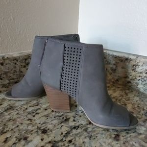 Jasmin size 5.5 peek a boo toe ankle boots